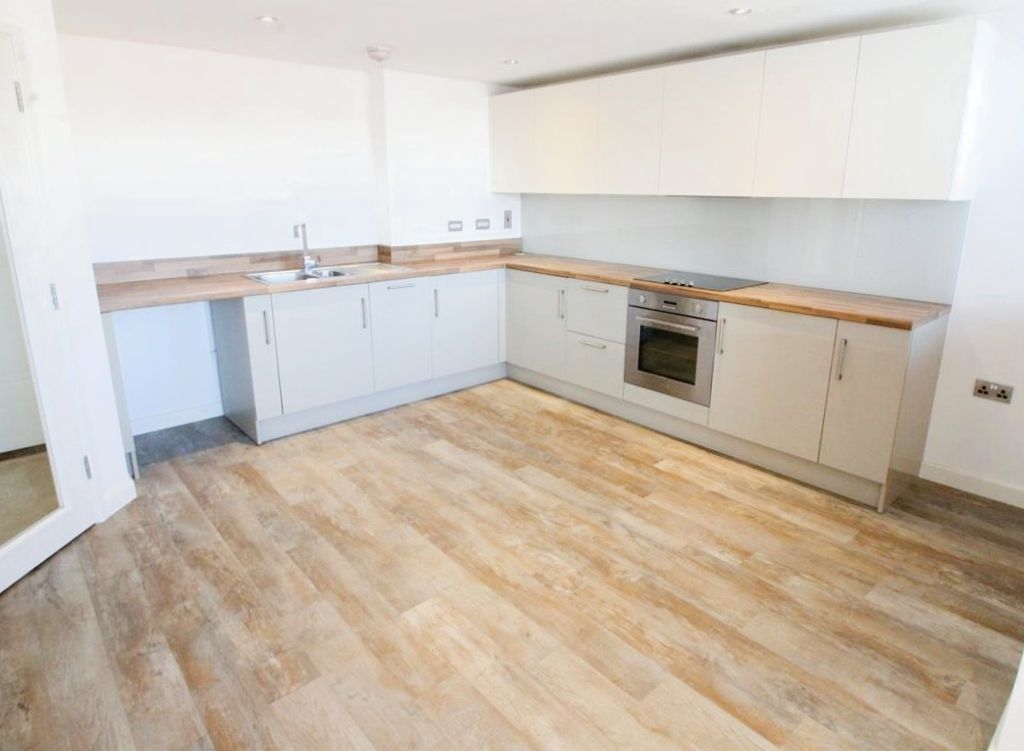 Jansel Square, Bedgrove, Aylesbury HP21  