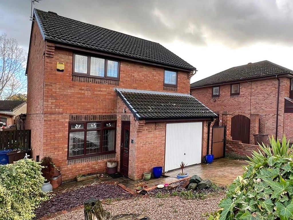 3 bed detached house for sale in Sitka Close, Royston, Barnsley S71