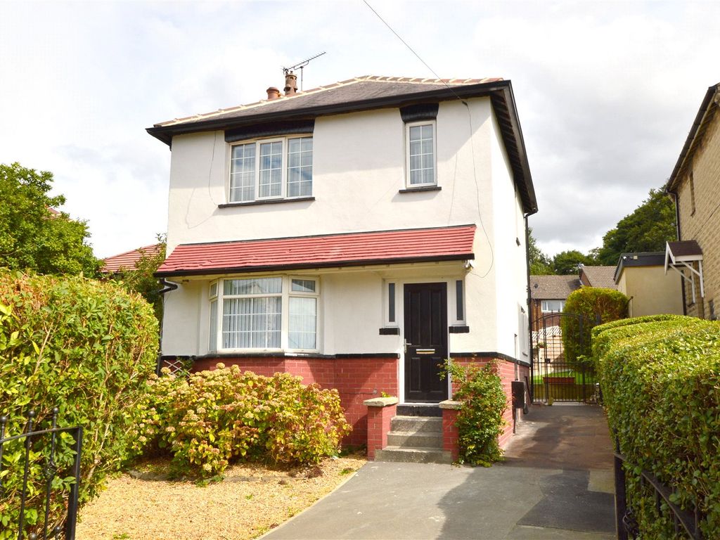 3 bed detached house for sale in Henconner Lane, Bramley, Leeds, West