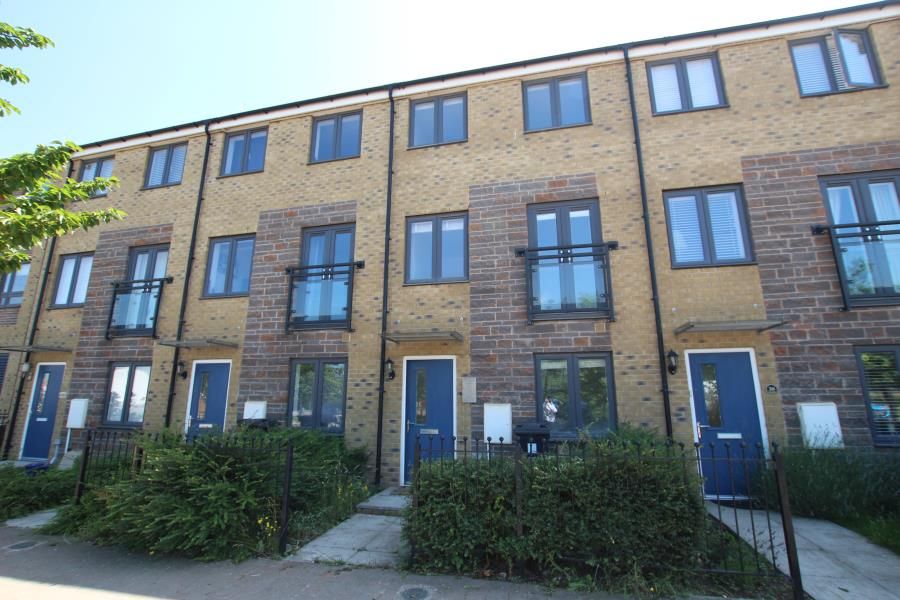 3 bed property to rent in Willowherb Road, Emersons Green, Bristol BS16