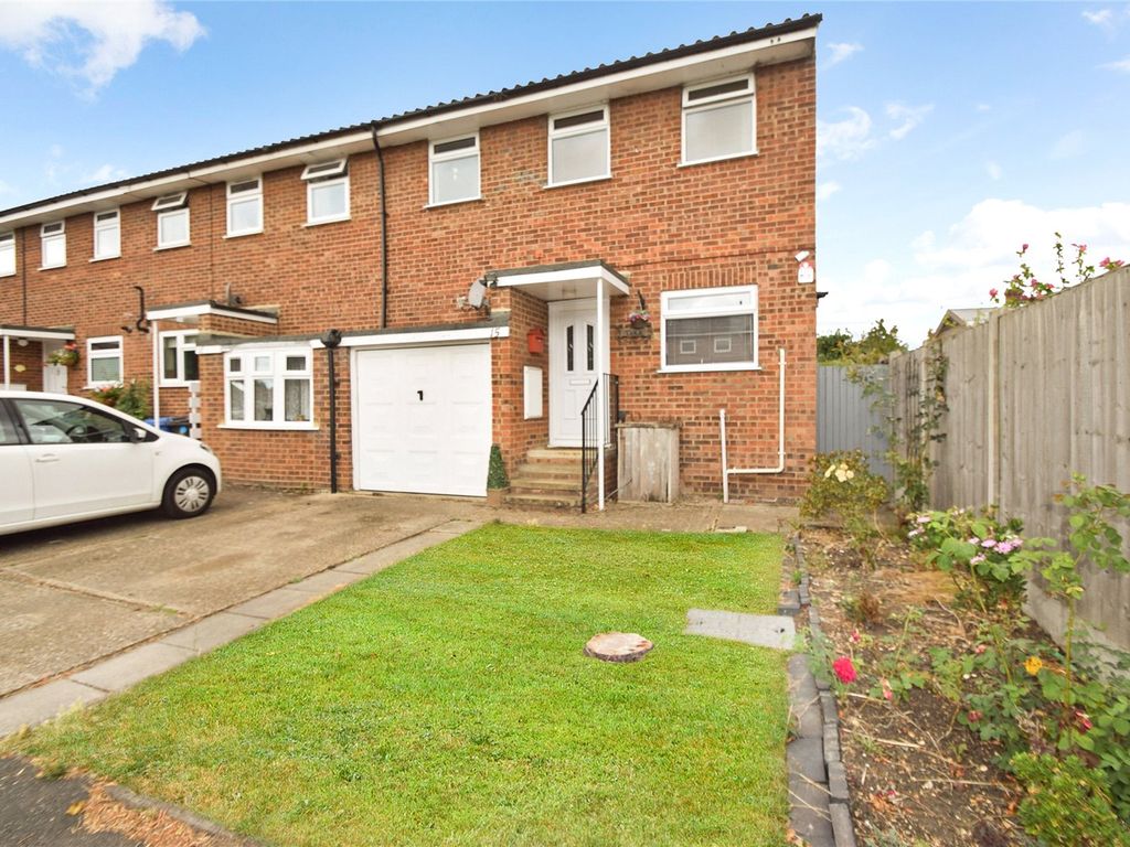4 bed end terrace house for sale in Bunces Close, Eton Wick, Berkshire