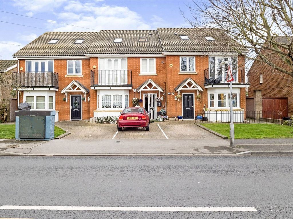 2 bed flat for sale in Pope Court, 120 Cherry Tree Lane, Rainham, Essex