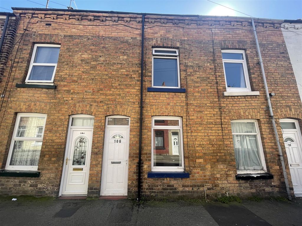 2 bed property for sale in Nelson Street, Scarborough YO12 Zoopla