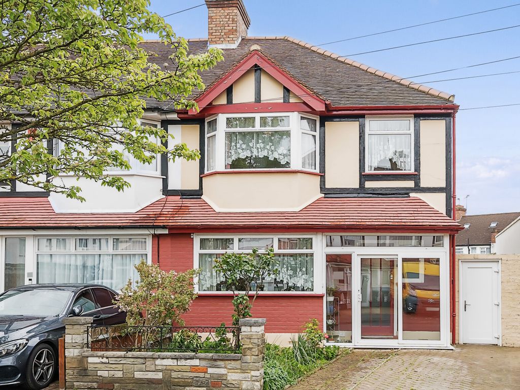 4 bed end terrace house for sale in Almond Way, Mitcham CR4, £525,000