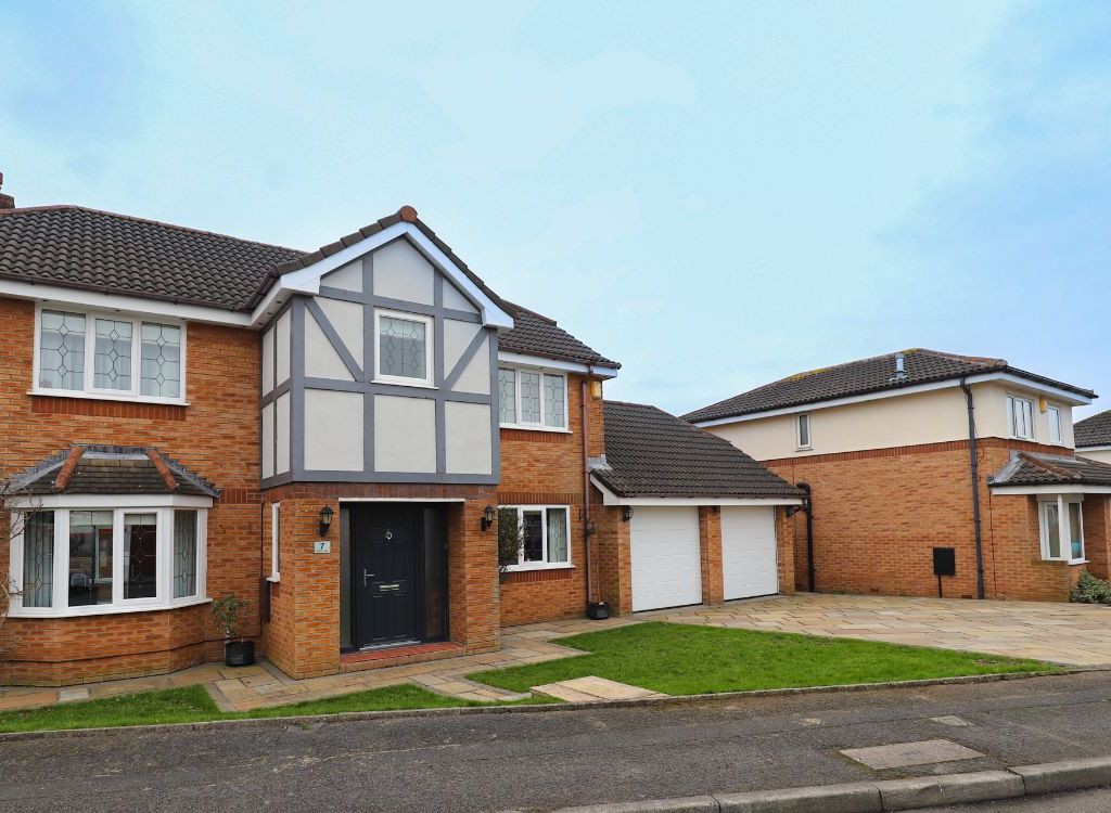 4 bed detached house for sale in Priory Close, Heaton With Oxcliffe