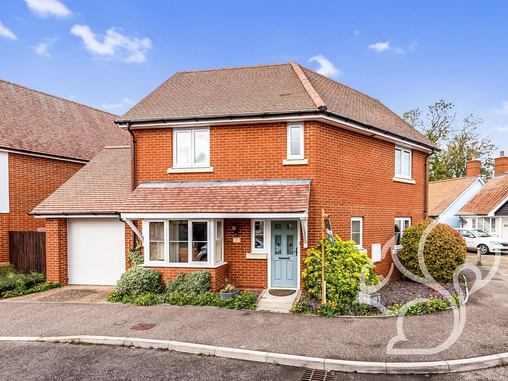 3 bed detached house for sale in Woodpeckers, Sudbury CO10, £375,000