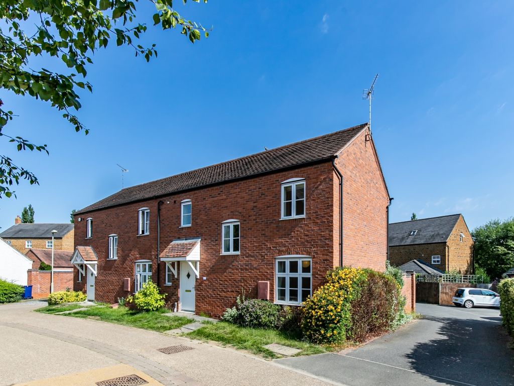 3 bed semidetached house to rent in Lord Grandison Way, Banbury OX16