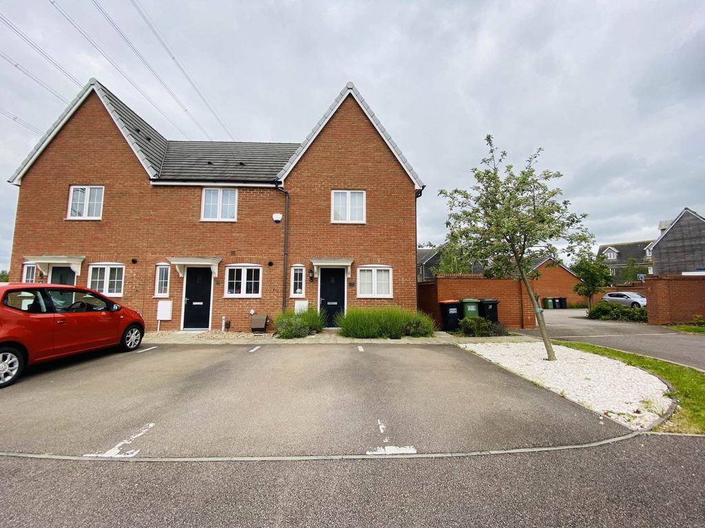 2 bed end terrace house to rent in Fortuna Mead, Leighton Buzzard LU7