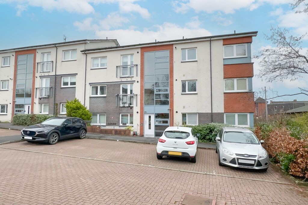 2 bed flat for sale in Miller Street, Clydebank G81, £129,000 Zoopla