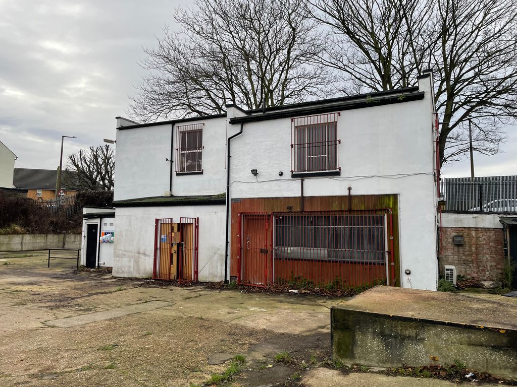 Warehouse to let in Kent Road, Grays RM17 Zoopla