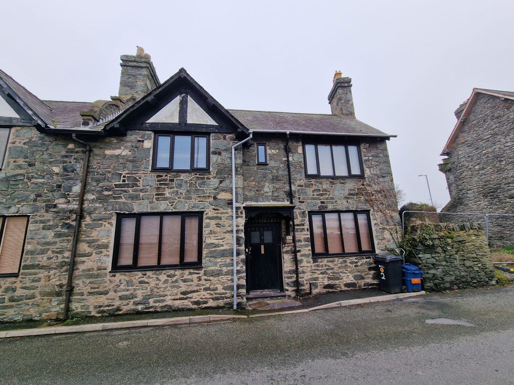 2 bed semidetached house for sale in Turkey Shore Road, Holyhead LL65