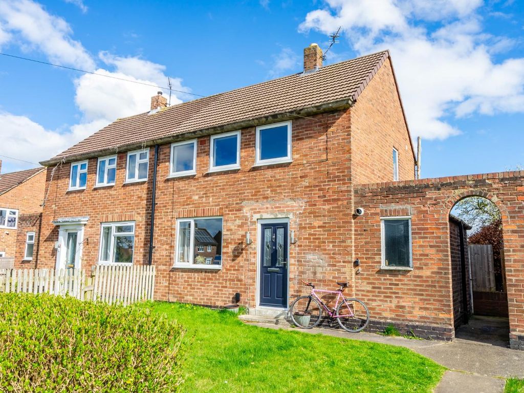 2 bed semidetached house for sale in Bramham Road, York YO26, £230,000