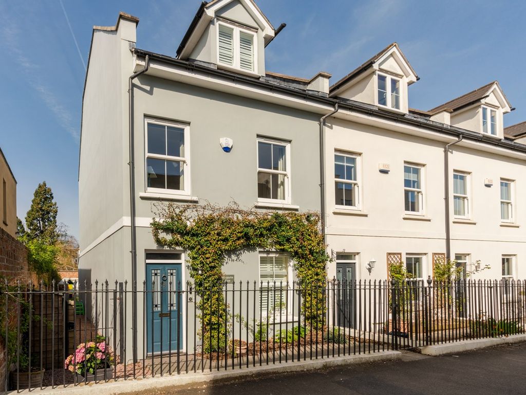 4 bed town house for sale in Windsor Street, Pittville, Cheltenham GL52