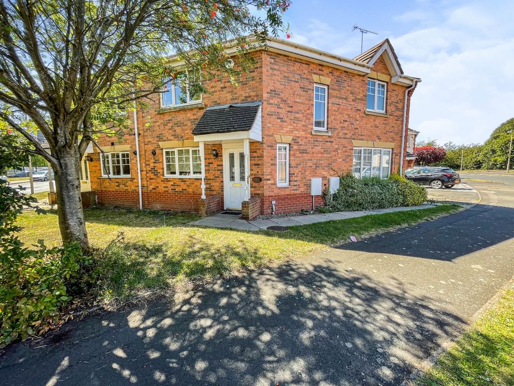 3 bed semidetached house to rent in Severn Road, Halesowen B63 Zoopla