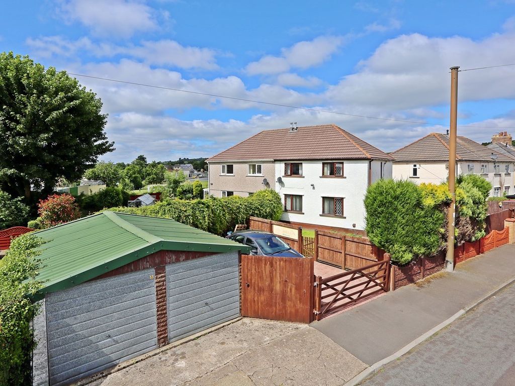 4 bed semidetached house for sale in Maesteg Gardens, Tonteg