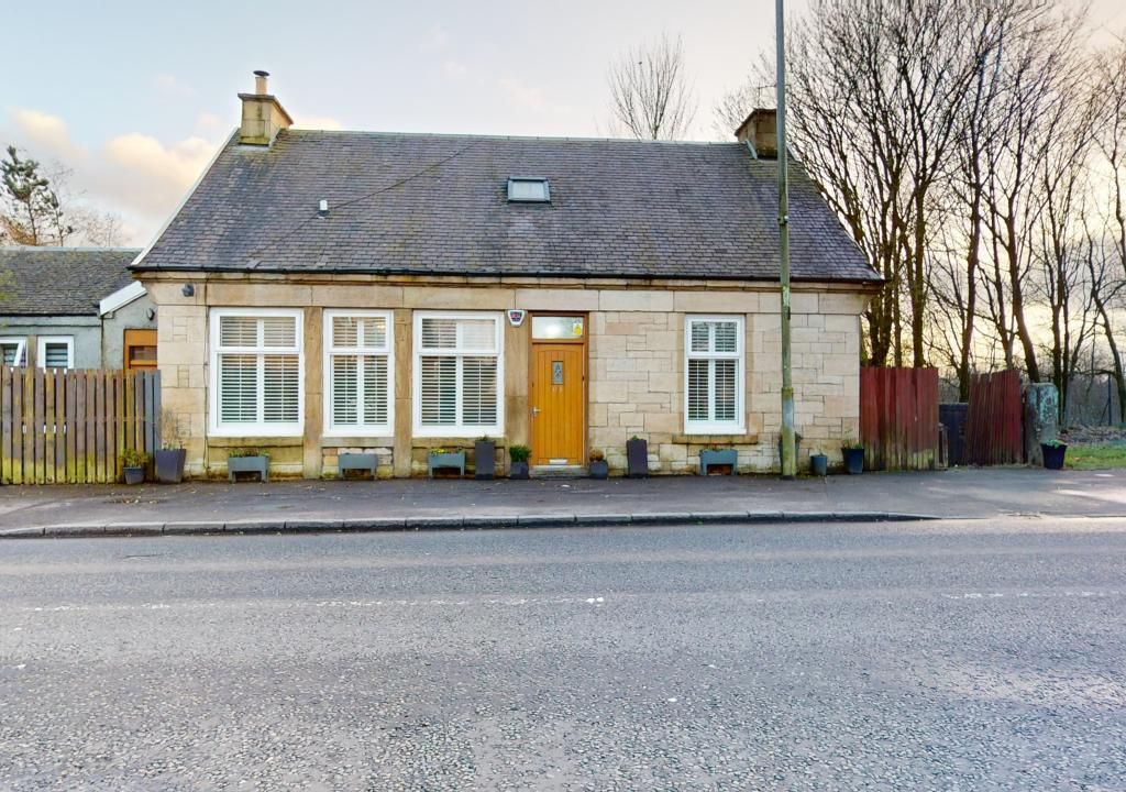 4 bed cottage for sale in Station Road, Shotts ML7, £264,000 Zoopla