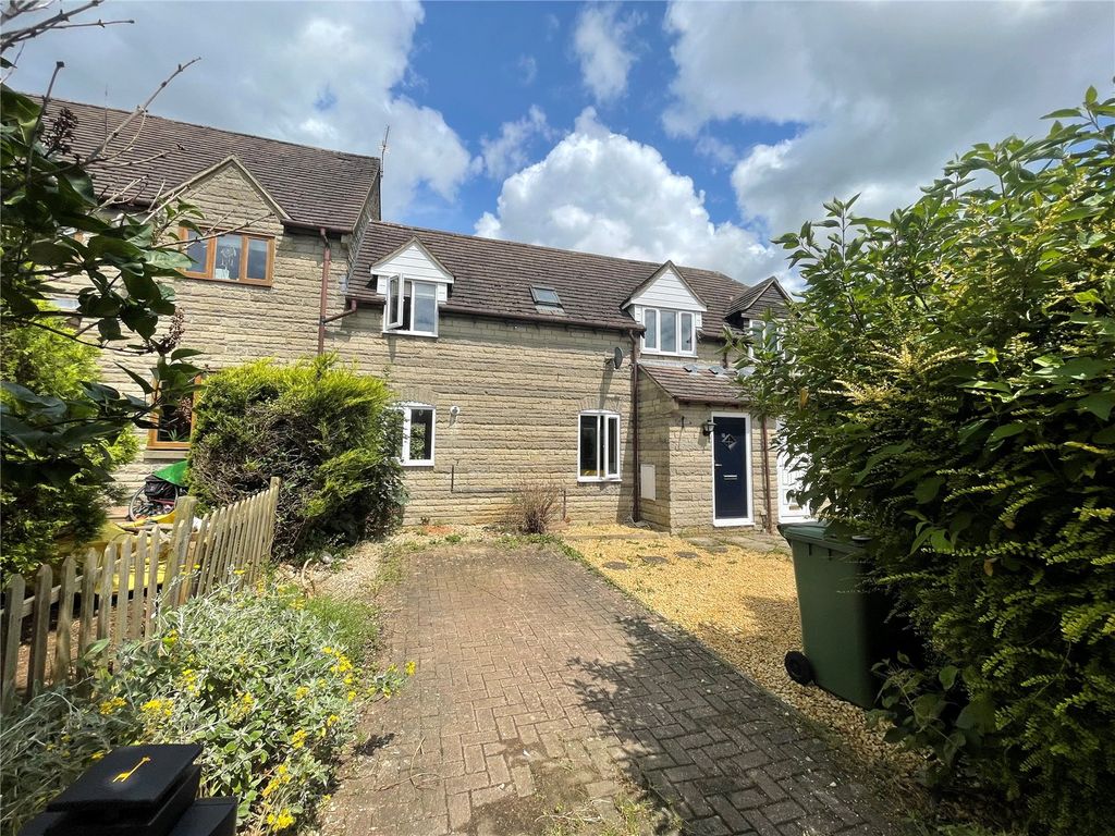 2 bed terraced house for sale in Farriers Croft, Bussage, Stroud