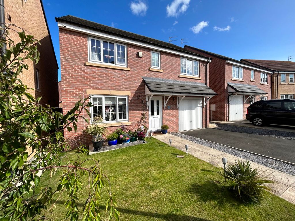 5 bed detached house for sale in Belfry Close, Ashington NE63, £285,000