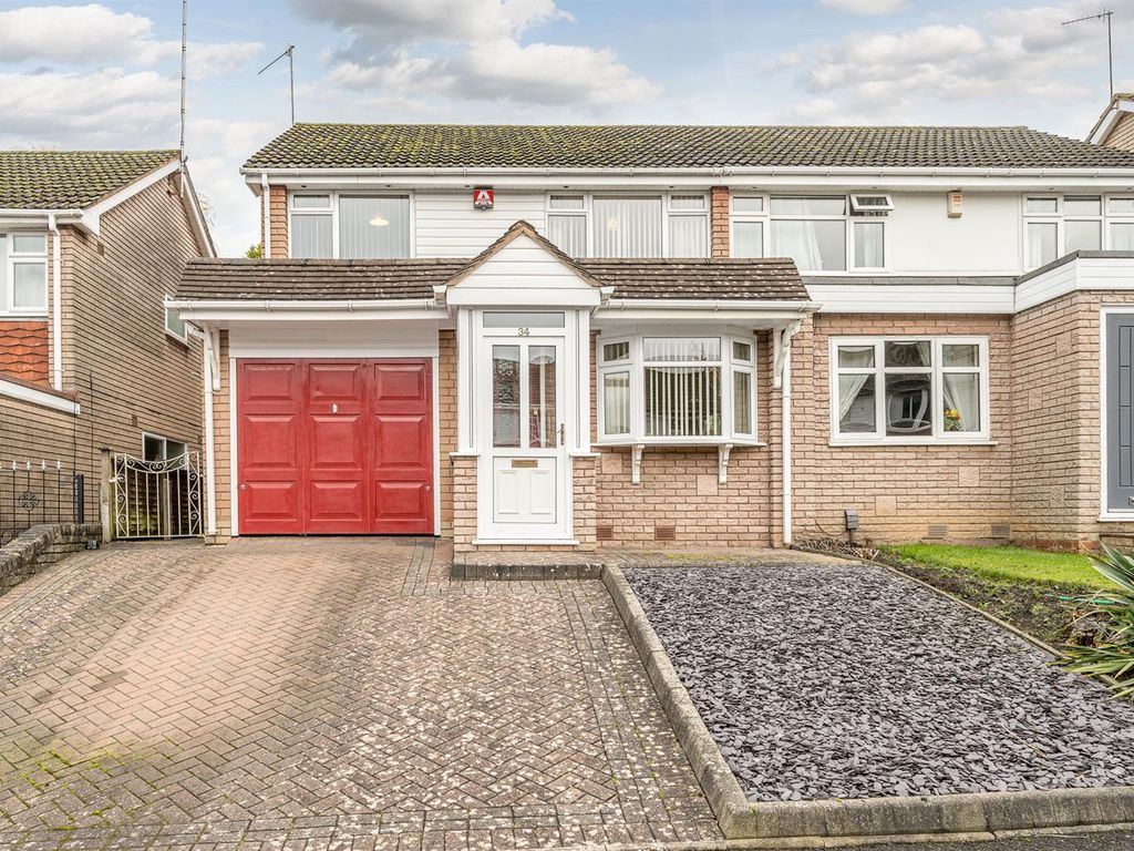 3 bed semidetached house for sale in Grayling Road, Stourbridge DY9, £