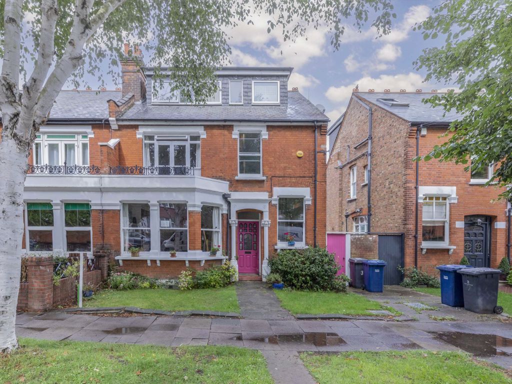 Hemington Avenue London N11