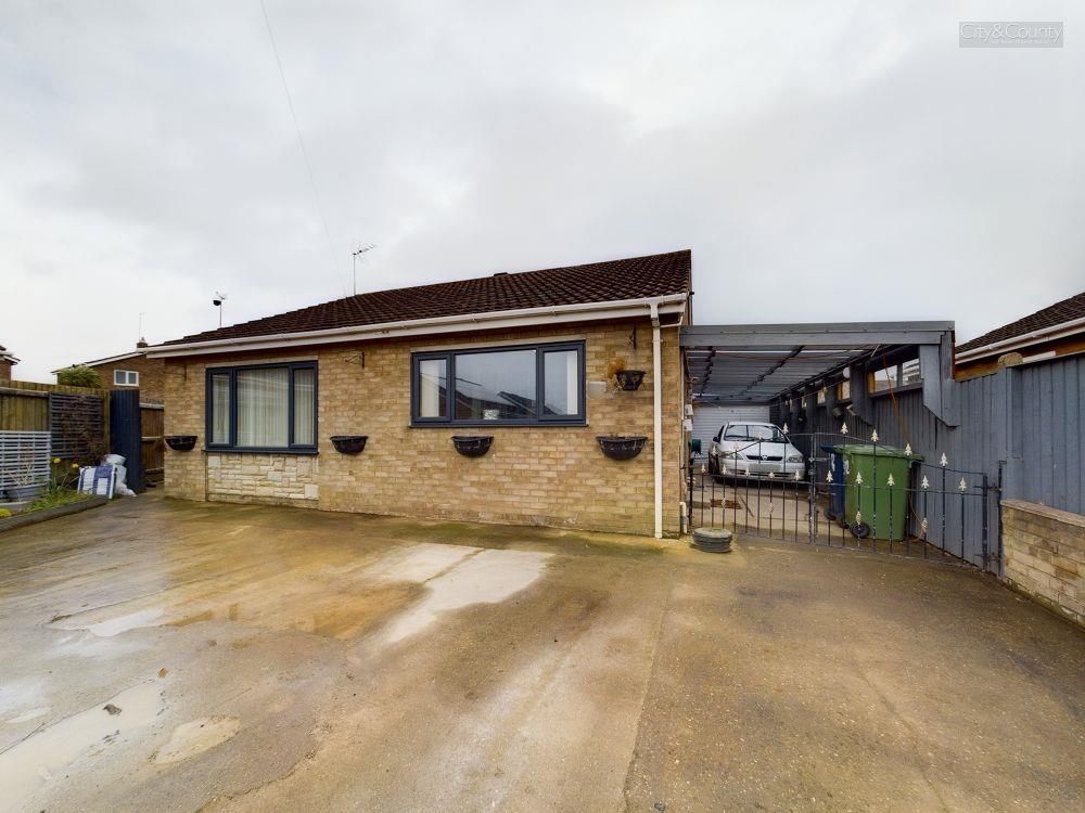 3 bed detached bungalow for sale in Churchfield Way, Whittlesey
