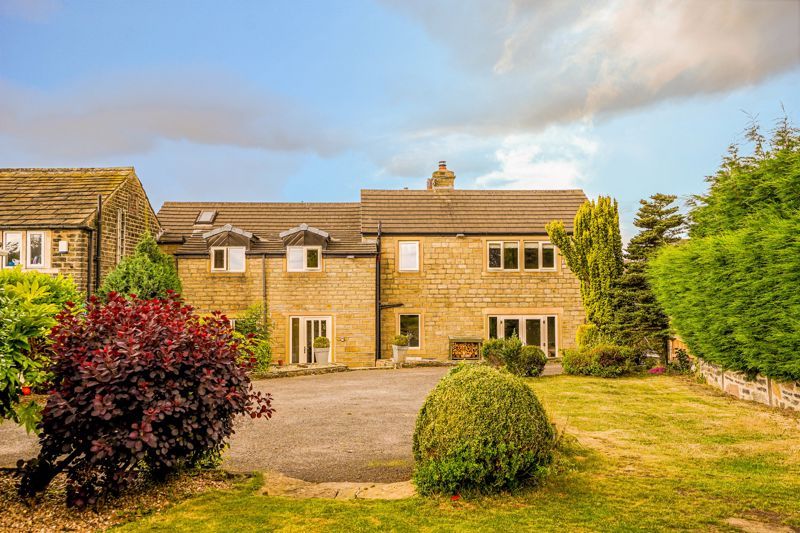 4 bed cottage for sale in 101 Huddersfield Road, Shelley, Huddersfield