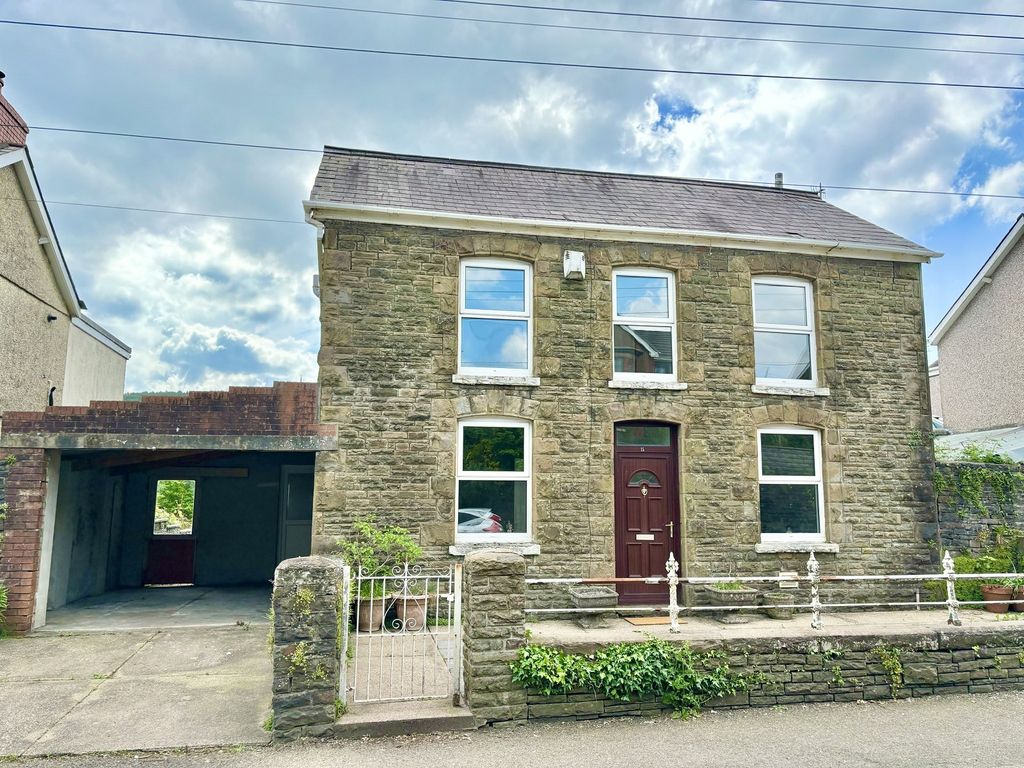 3 bed detached house for sale in Brecon Road, Pontardawe, Swansea. SA8