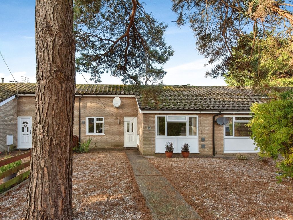 2 bed terraced bungalow for sale in Rowan Drive, Brandon IP27, £190,000