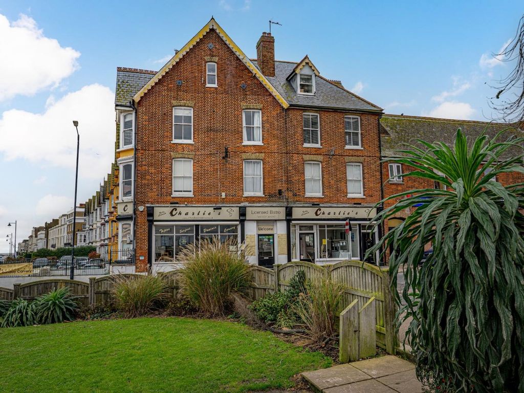 1 bed flat for sale in Station Road, Herne Bay CT6 Zoopla