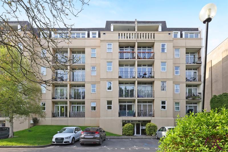 2 bed flat for sale in Lansdown Road, Cheltenham GL50 Zoopla