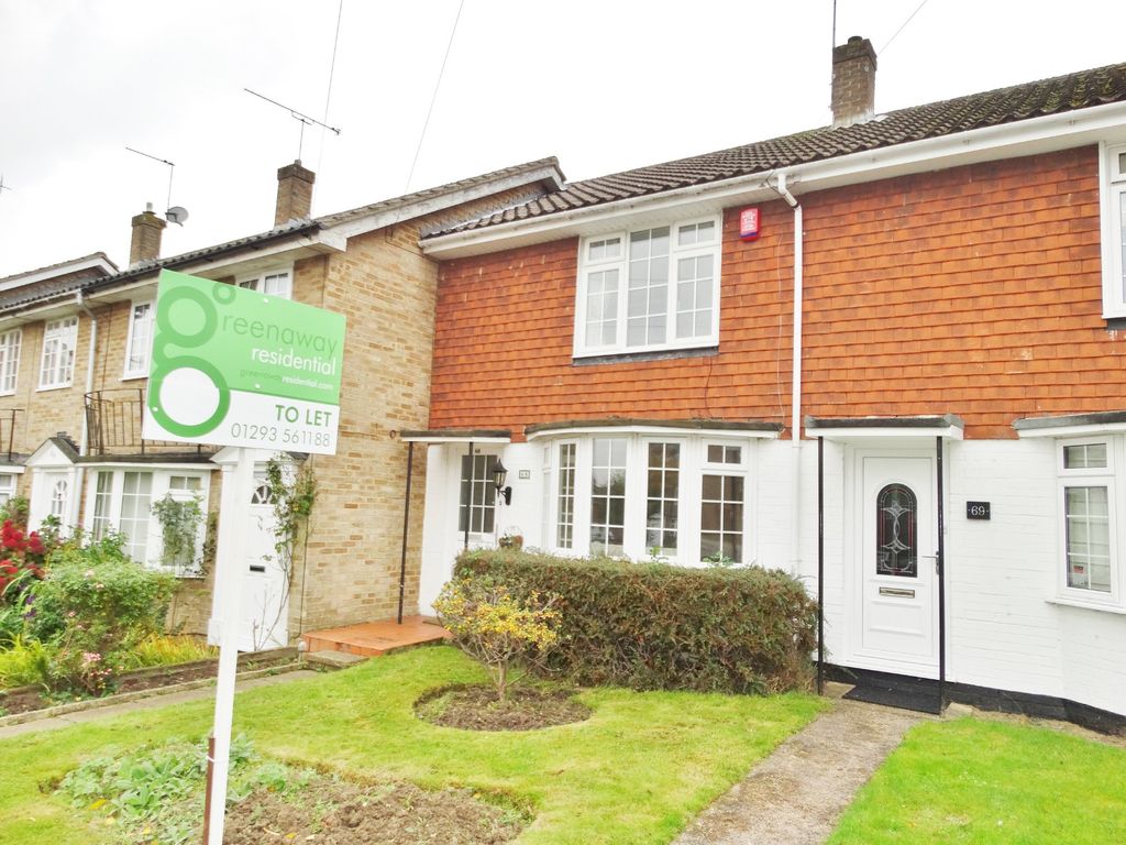 2 bed terraced house to rent in Lyndhurst Close, Southgate, Crawley