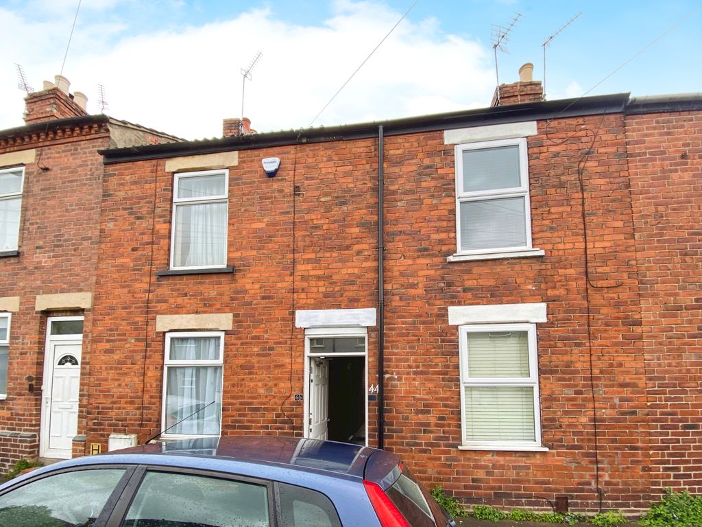 2 bed terraced house for sale in New Street, Grantham NG31, £90,000