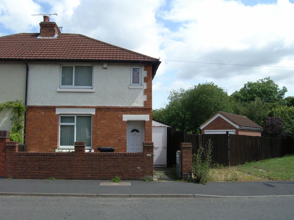 3 bed end terrace house to rent in Woodlands Road, Bedworth CV12, £850