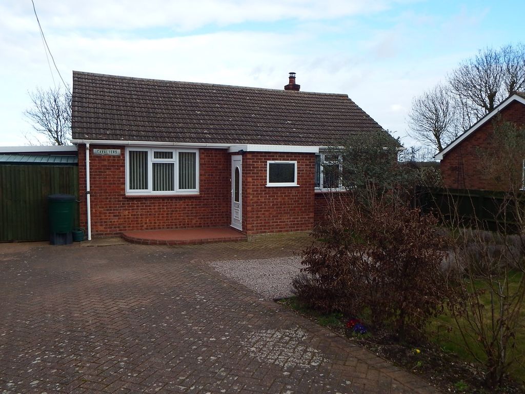 2 bed detached bungalow for sale in Roman Bank, Holbeach Bank PE12 Zoopla