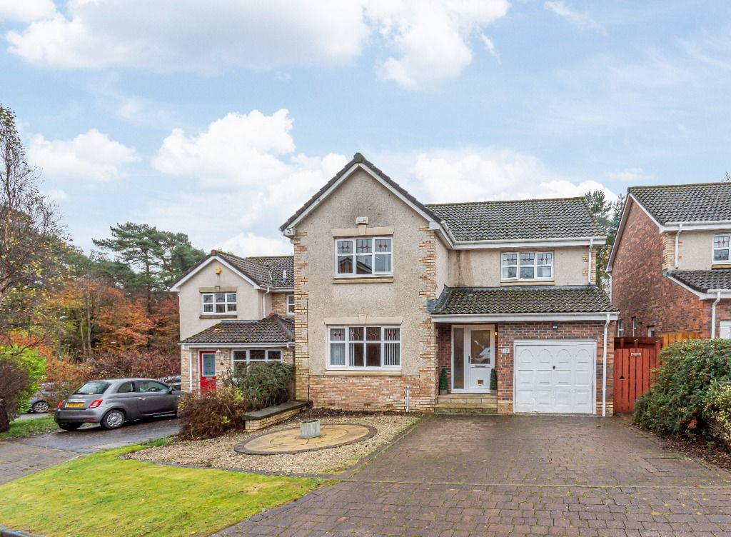 4 bed detached house for sale in Barn Place, Livingston, West Lothian