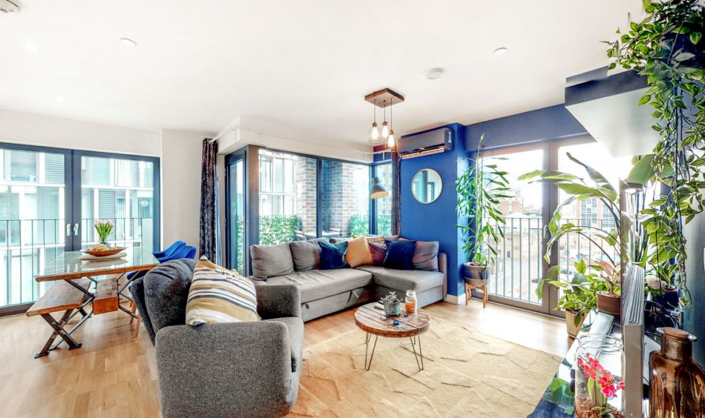 2 bed flat for sale in Great Eastern Road, London E15 Zoopla
