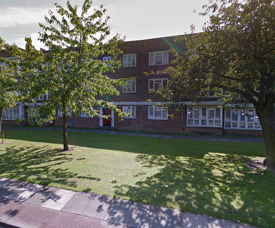 3 bed flat to rent in Longbridge Road, Barking IG11, £1,850 pcm Zoopla