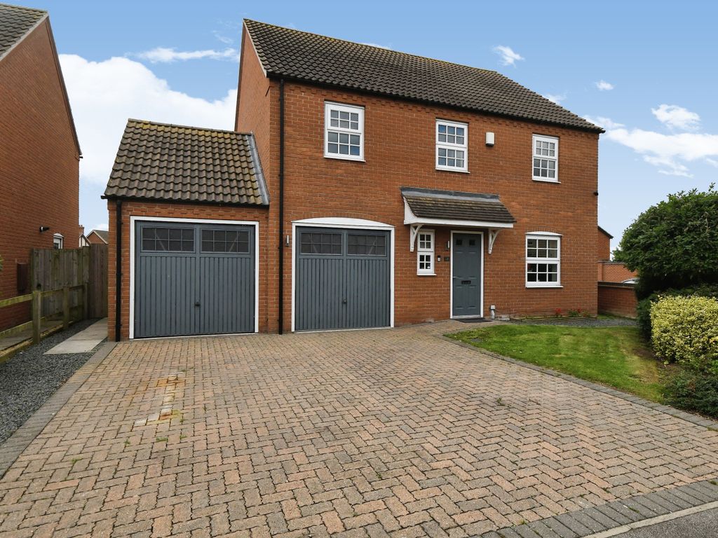 4 bed detached house for sale in Hancock Drive, Bardney, Lincoln