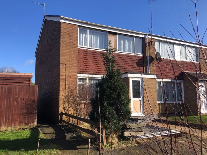 3 bed terraced house to rent in Hawkins Close, Daventry NN11, £875 pcm