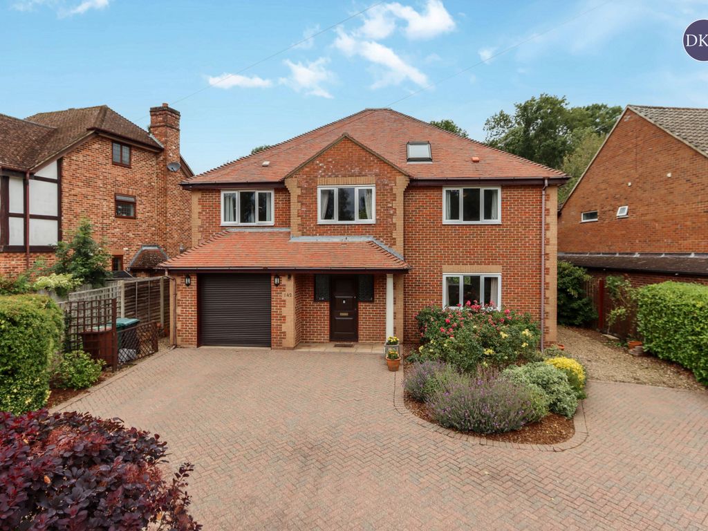 6 bed detached house for sale in Highfield Way, Rickmansworth, Hertfordshire WD3, £1,475,000