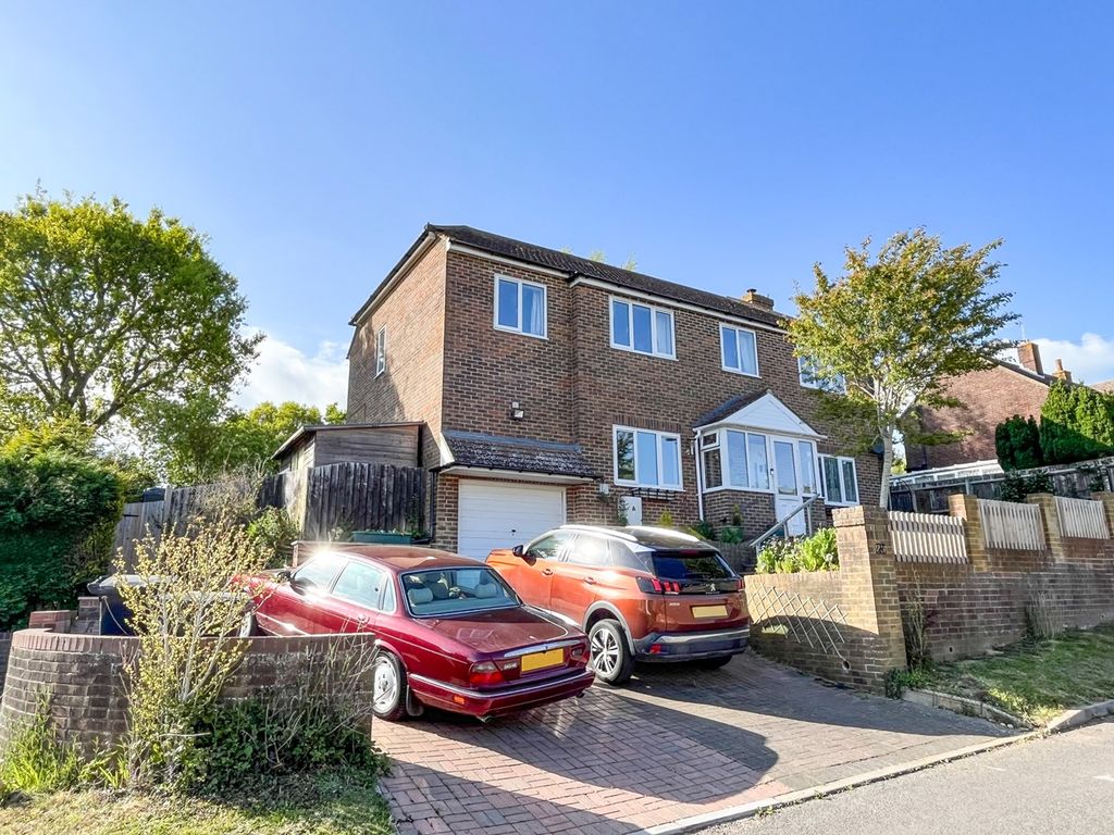 4 bed detached house for sale in Smith Close, Ninfield, Battle TN33