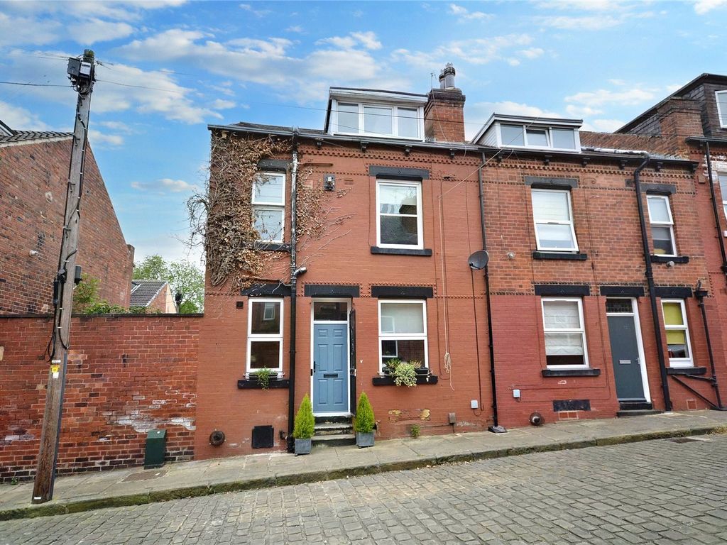 2 bed terraced house for sale in Vicarage Avenue, Leeds, West Yorkshire