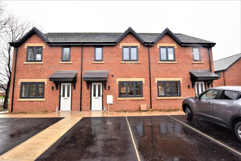 3 bed terraced house to rent in Highfield Gardens, Blackpool FY4, £795