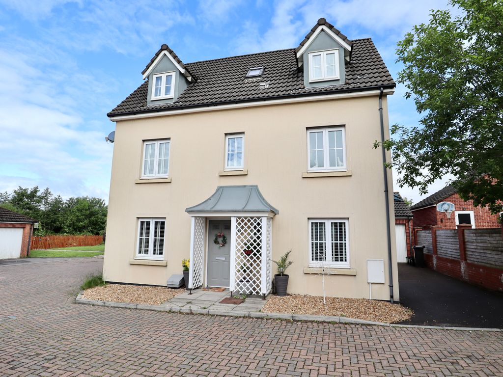 4 bed detached house for sale in Blaenau'r Cwm, Gelli Dawel, Merthyr