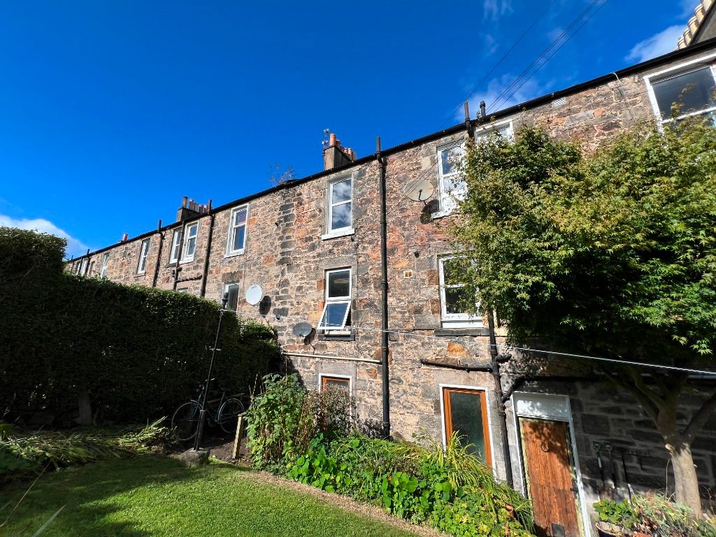 2 bed flat to rent in Rosevale Terrace, Leith Links, Edinburgh EH6, £