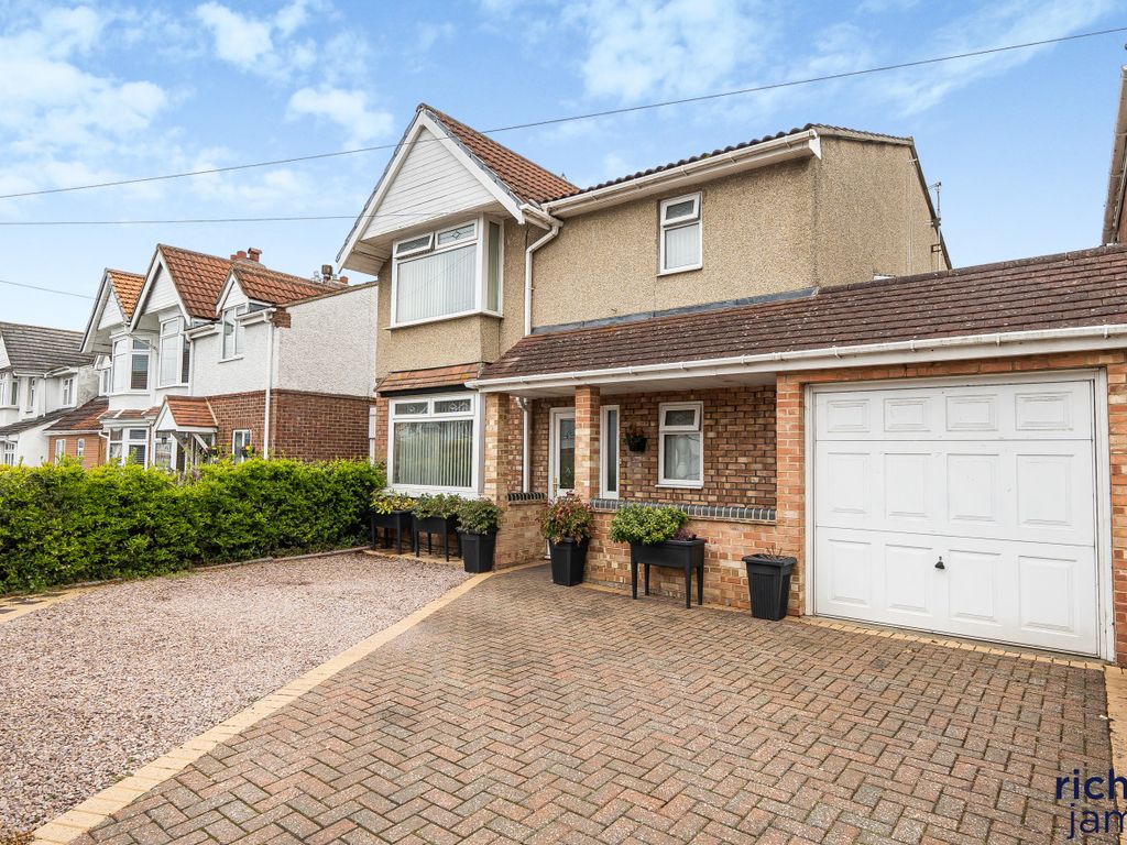 4 bed detached house for sale in Drove Road, Old Walcot, Swindon, Wilts