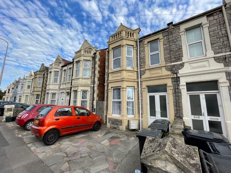 3 bed flat to rent in Locking Road, WestonSuperMare BS23 Zoopla