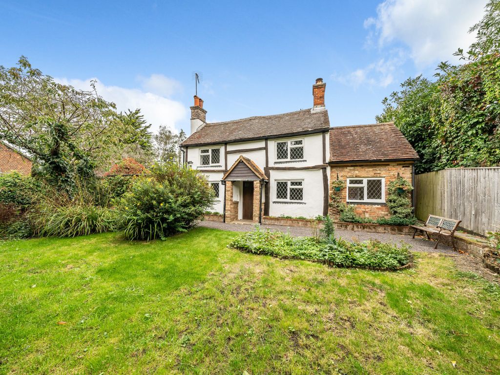 2 bed detached house to rent in Bedlow Lane, Ewhurst Road, Cranleigh
