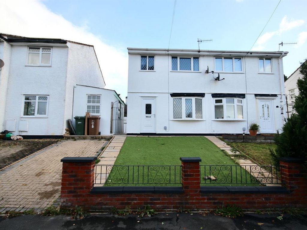 3 bed semidetached house for sale in Tyla Gwyn, Penpedairheol, Hengoed