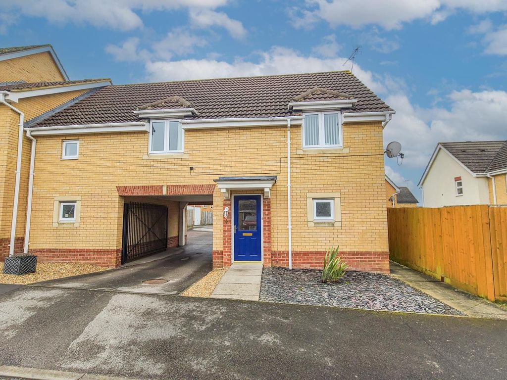 2 bed detached house for sale in Claridge Close, Leighton Buzzard LU7